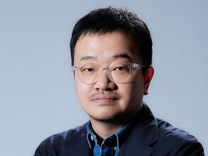 Yeon Sang-ho evoca «Colony»: «Gu Kyo-hwan no tenía capacidad en el rodaje de “Invasion of the Body Snatchers: The Grey”; me dio pena, pero le propuse este papel”