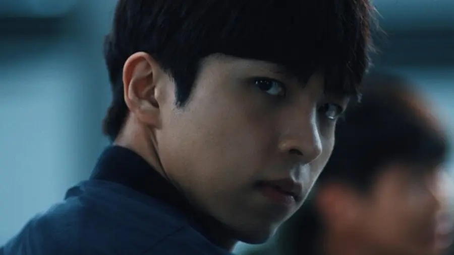 〈만분의 일초〉