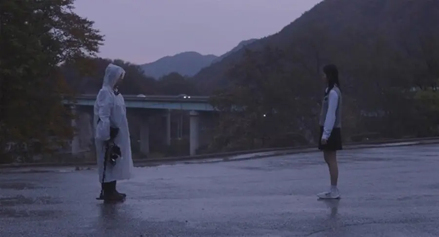 〈물비늘〉 스틸컷. 사진 제공=(주)인디스토리