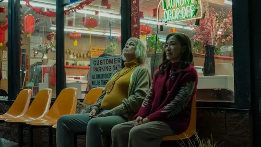 제이미 리 커티스(왼쪽), 양자경