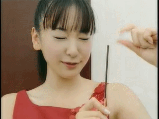 〈〉