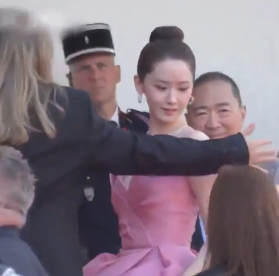 소녀시대 출신 배우 윤아 인종차별 논란(사진=엑스)