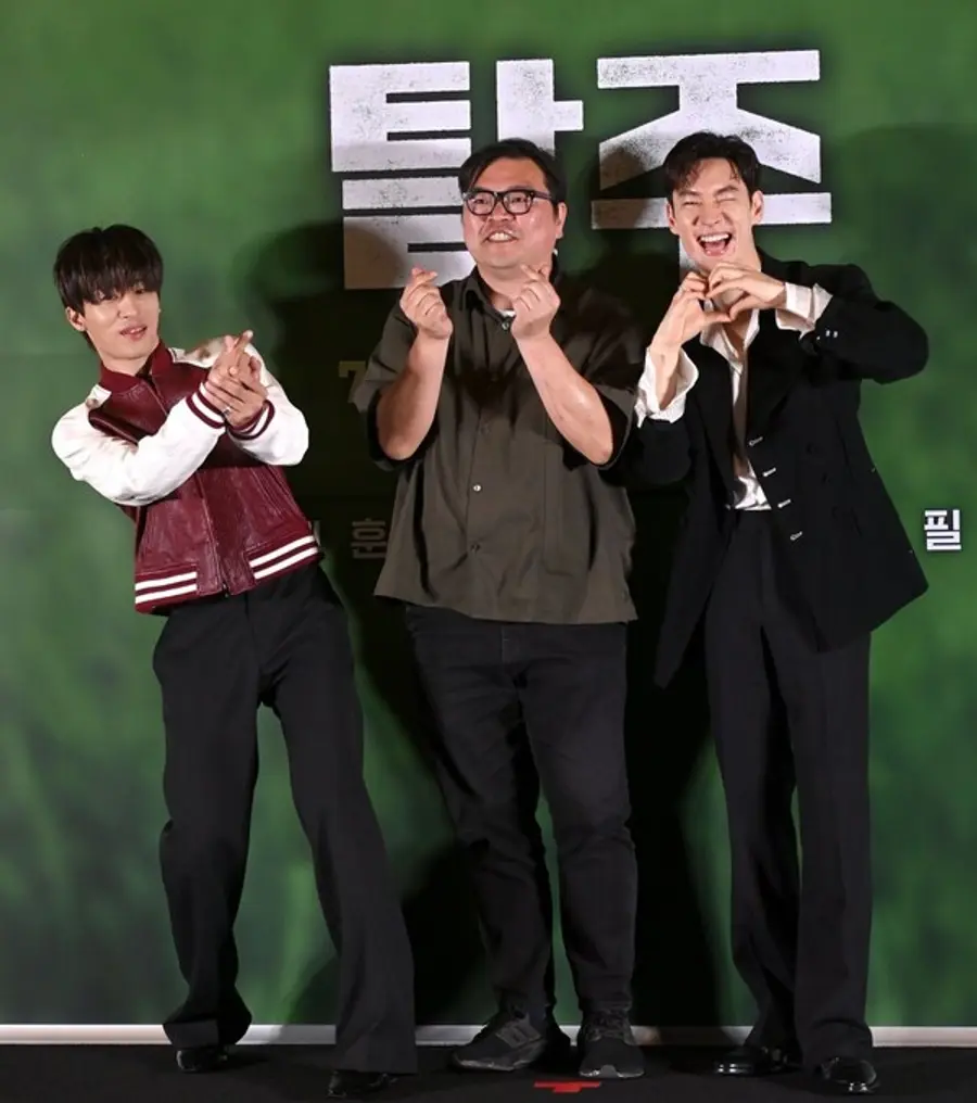 왼쪽부터 〈탈주〉 구교환, 이종필 감독, 이제훈 (사진 제공 = 앤드크레딧)
