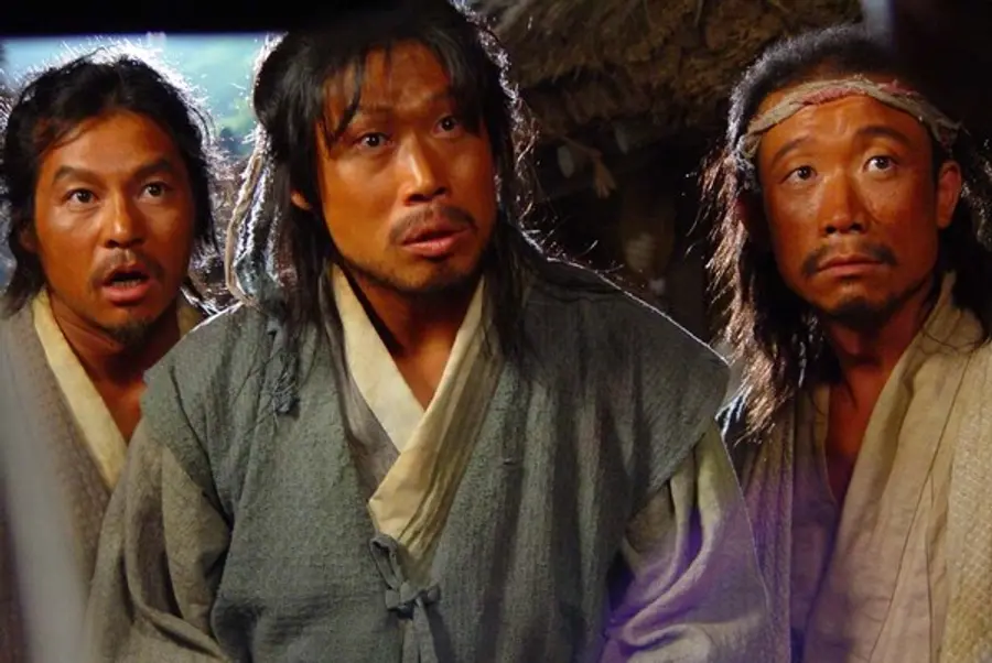 (왼쪽부터) 팔복 역 이승훈, 육갑 역 유해진, 칠득 역 정석용​​ 〈왕의 남자〉