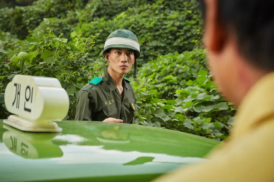 〈택시운전사〉