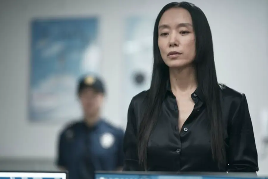 〈리볼버〉 스틸컷 (사진 출처 = 플러스엠 엔터테인먼트)