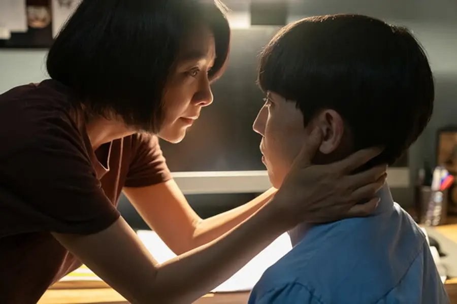 〈보통의 가족〉 스틸컷