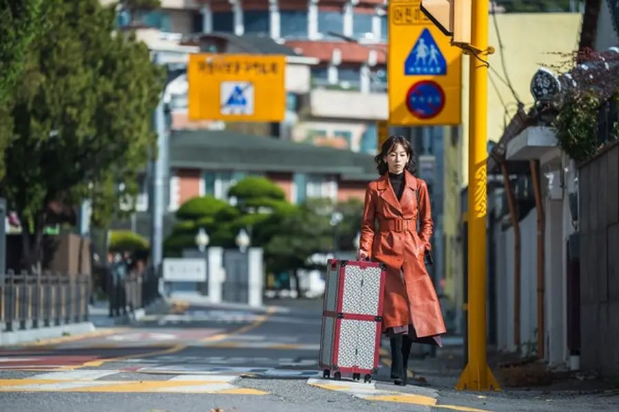 〈트렁크〉