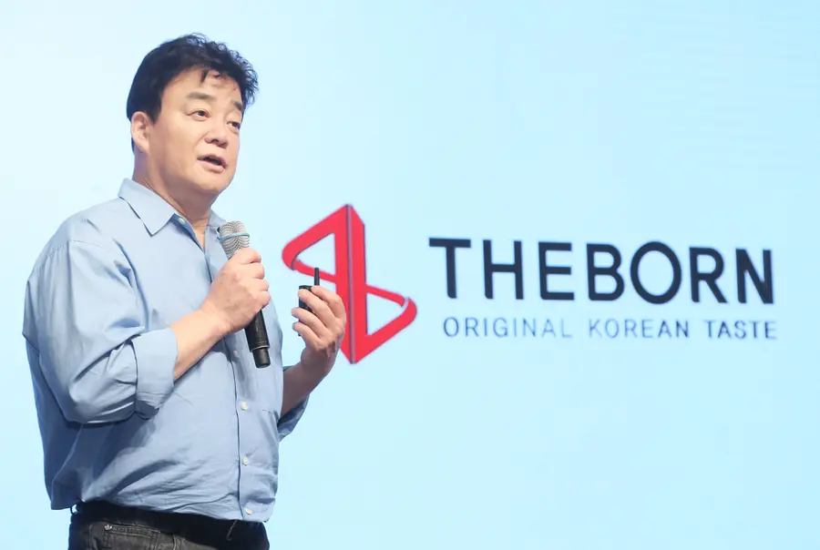 백종원 (서울=연합뉴스) 백종원 더본코리아 대표이사가 3일 서울 중구 신라호텔에서 열린 'TBK(The Born Korea·더본코리아) 글로벌 기업 간 거래(B2B) 소스 론칭 시연회'에서 발표하고 있다. 2025.9.3 [더본코리아 제공]