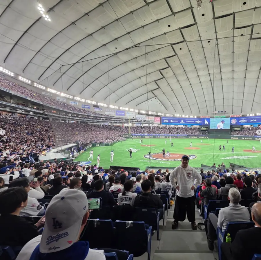 Photo from the direct viewing of the 2025 season Major League LA Dodgers Tokyo Dome MLB opening game 'Astonished by Ohtani'