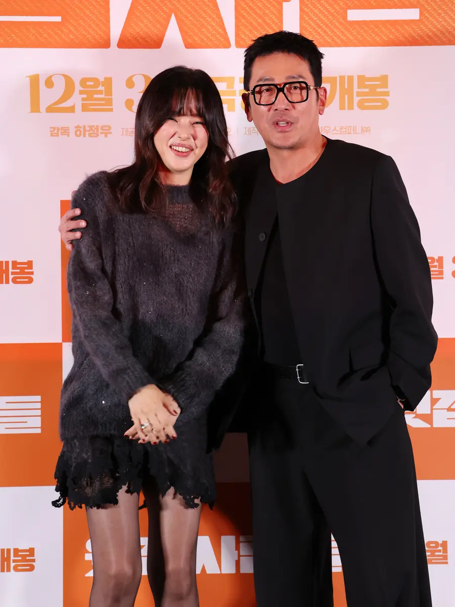 부부 연기한 이하늬-하정우