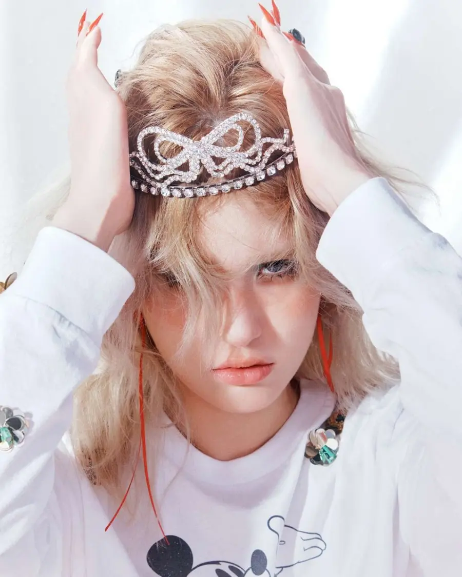 더블랙레이블 소속 가수 전소미