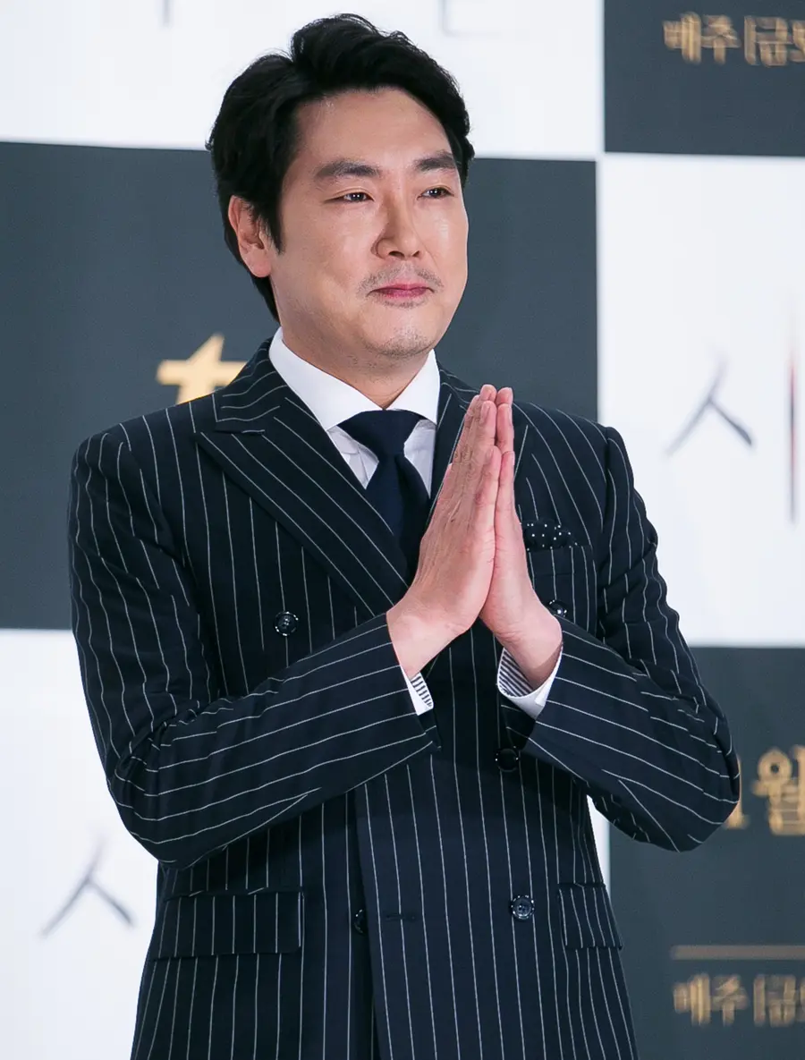 tvN drama 〈Signal〉 (2016) lead actor Jo Jin-woong [Yonhap News Photo]