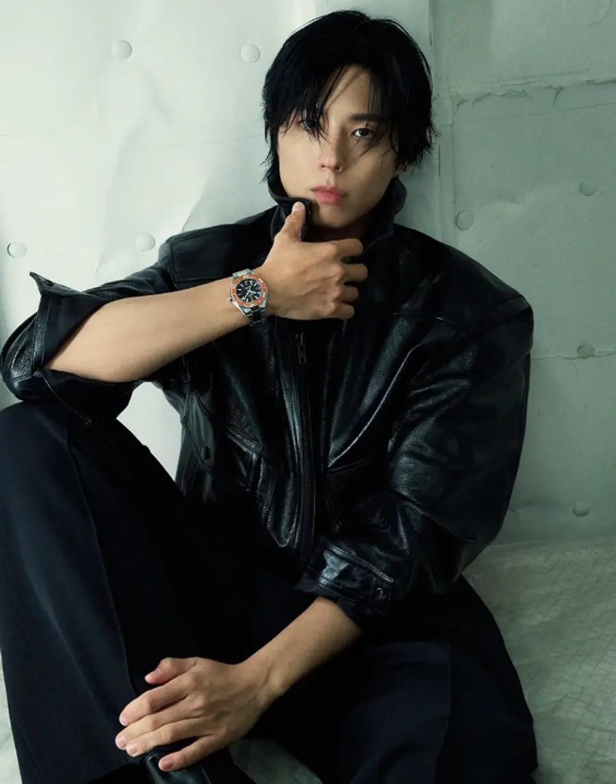 GQ KOREA JANUARY DIGITAL COVER WITH PARK BO GUM [SNS 캡쳐]