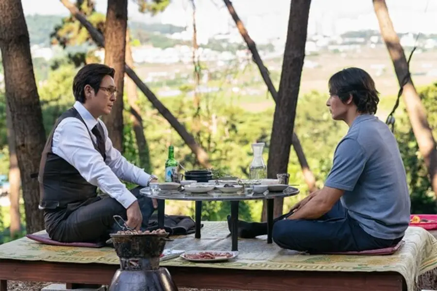 〈보통의 가족〉