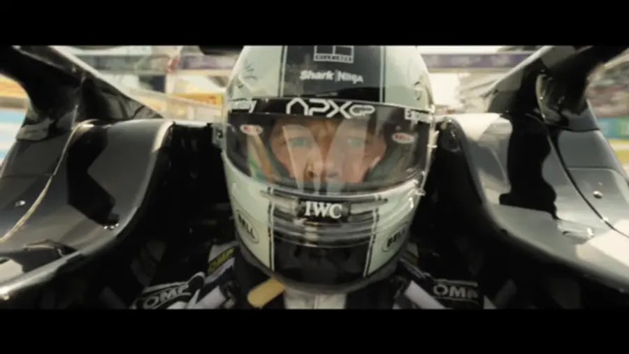 〈F1〉 
