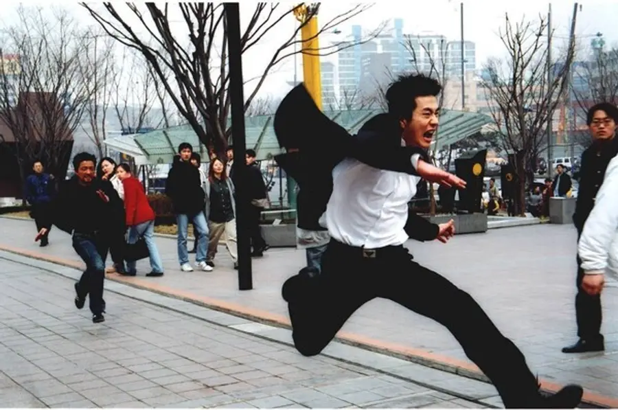 〈일단 뛰어〉