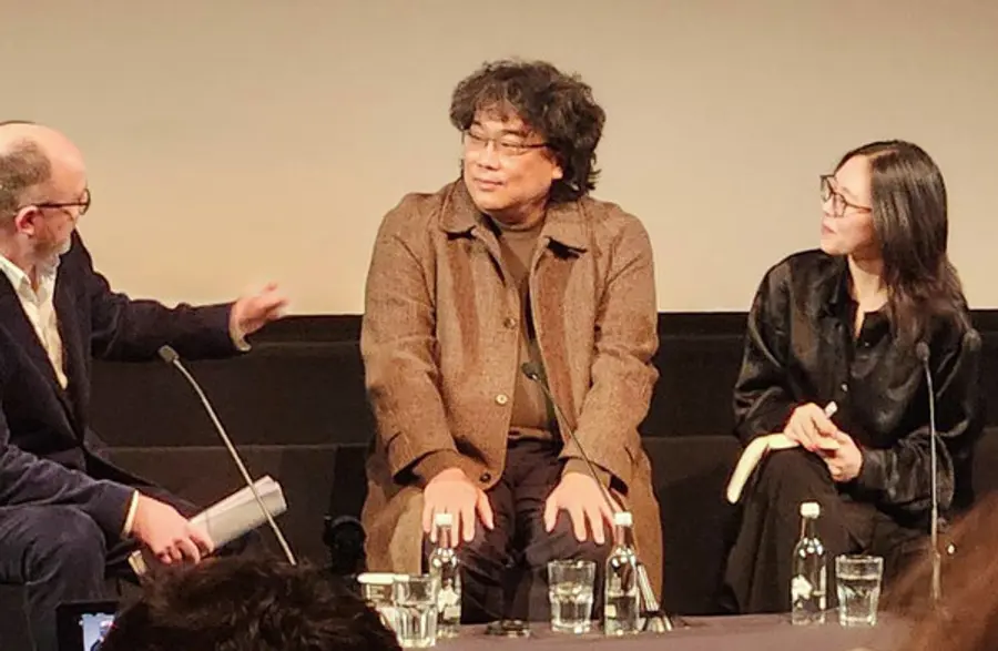 영국 런던에서 열린 대담 행사 참석한 봉준호 감독과 최성재 [연합뉴스 자료사진]