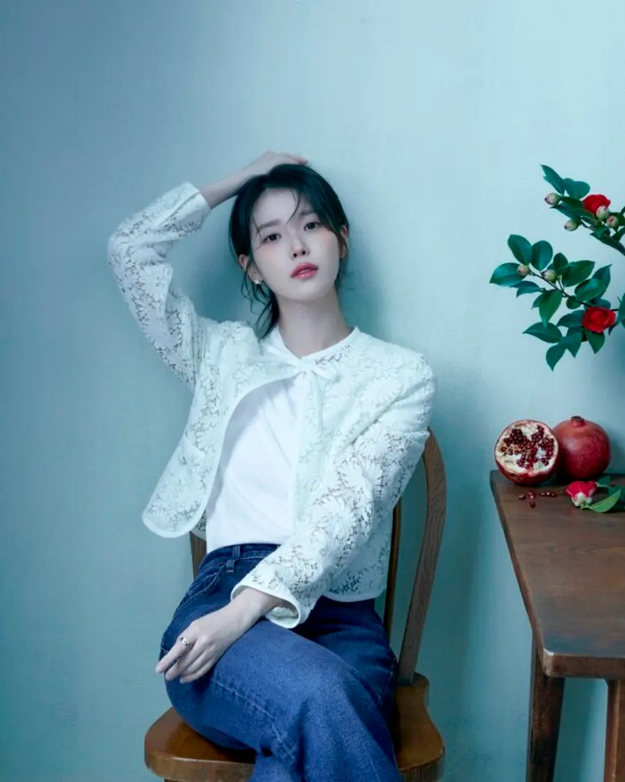 아이유 (사진 제공 = 넷플릭스)