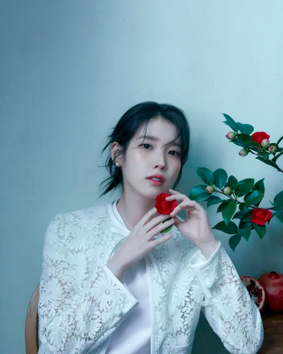 아이유 (사진 제공 = 넷플릭스)