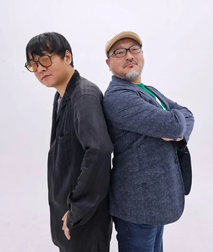 〈사유리〉원작자 오시키리 렌스케(왼)와 시라이시 코지 감독