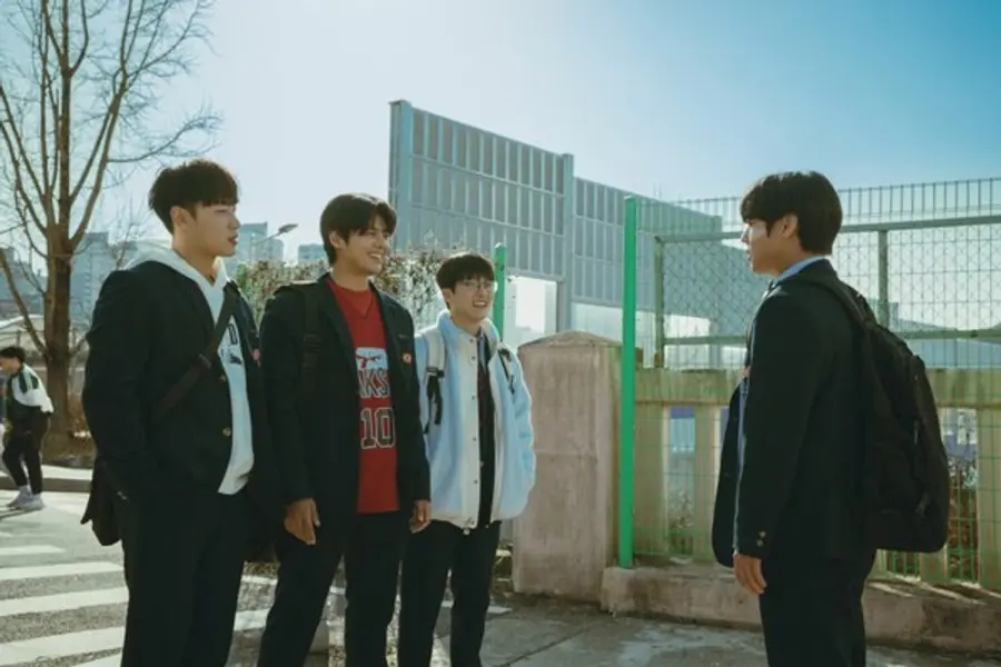 〈약한영웅 Class 2〉 (왼쪽부터) 고현탁 역 이민재, 박후민 역 려운, 서준태 역 최민영