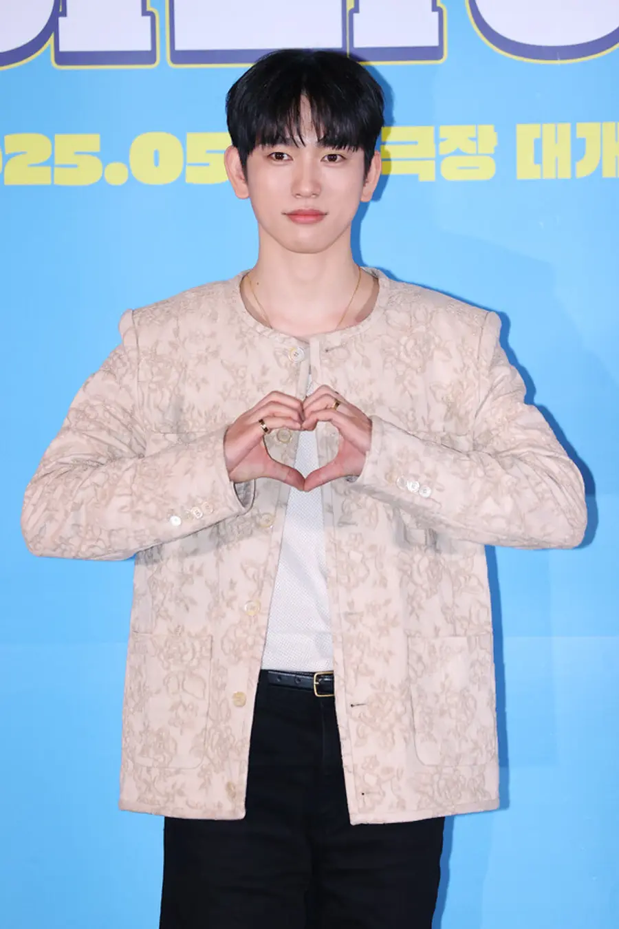 (서울=연합뉴스) 진연수 기자 = 가수 겸 배우 박진영이 26일 오후 서울 용산구 CGV용산아이파크몰에서 열린 영화 〈하이파이브〉 언론시사회 및 기자간담회에서 포즈를 취하고 있다