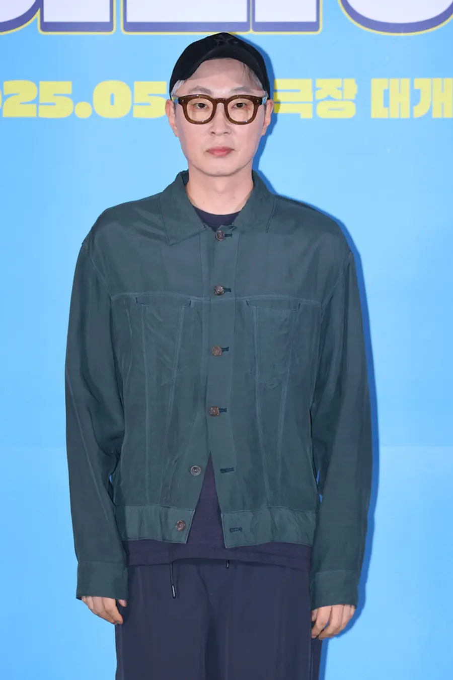 (서울=연합뉴스) 진연수 기자 = 강형철 감독이 26일 오후 서울 용산구 CGV용산아이파크몰에서 열린 영화 〈하이파이브〉 언론시사회 및 기자간담회에서 포즈를 취하고 있다.