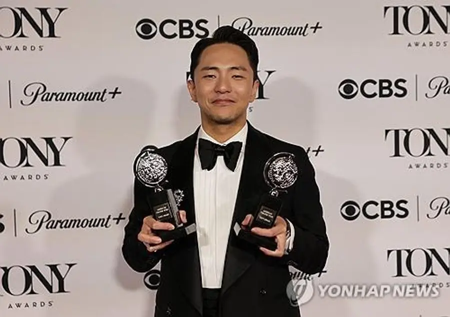 토니상 수상한 〈어쩌면 해피엔딩〉 박천휴 작가 [뉴욕 로이터=연합뉴스]