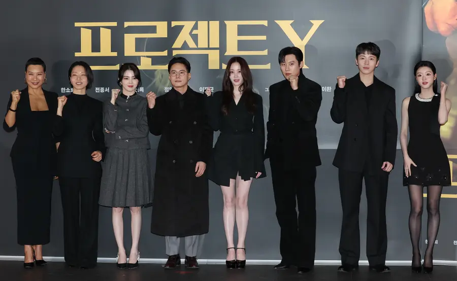 '프로젝트Y' 시사 간담회 감독과 배우들 [연합뉴스]
