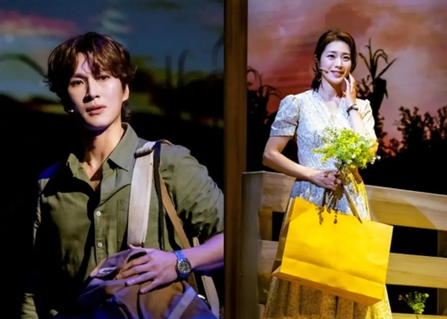 Actors Park Eun-tae (left) and Jo Jung-eun from the musical 'The Bridges of Madison County' [Show Note Provided]