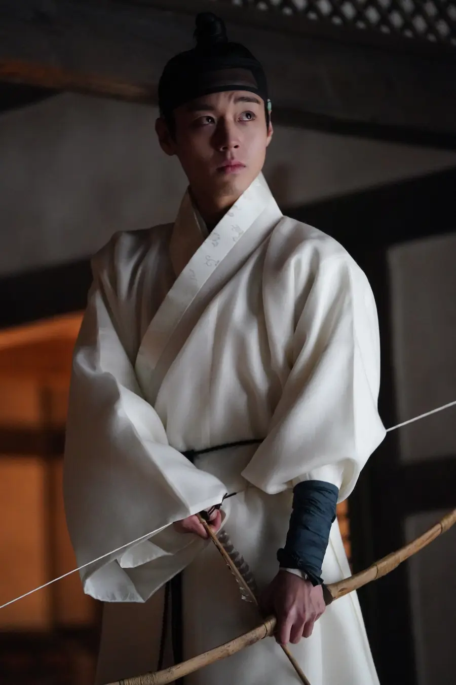 〈The King's Warden〉