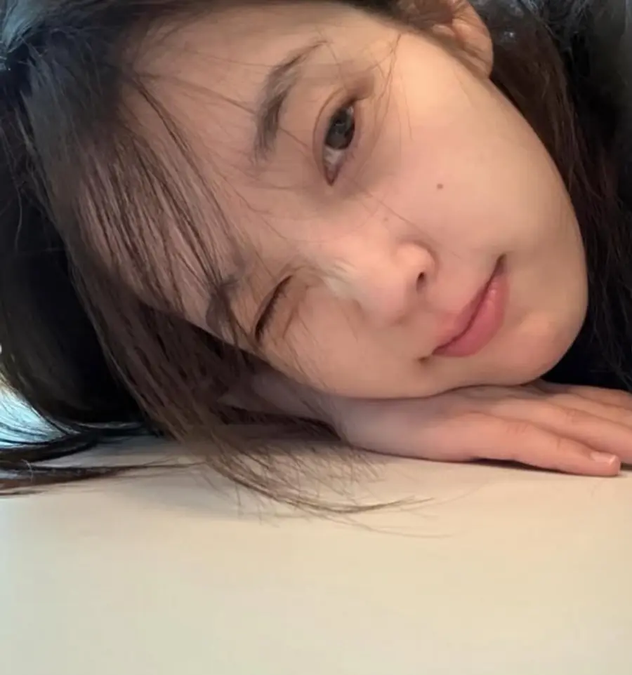 IU SNS