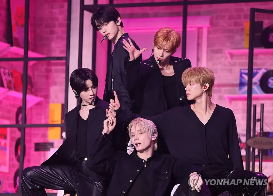 TXT, 신곡 '하루에 하루만 더' 발표(서울=연합뉴스)