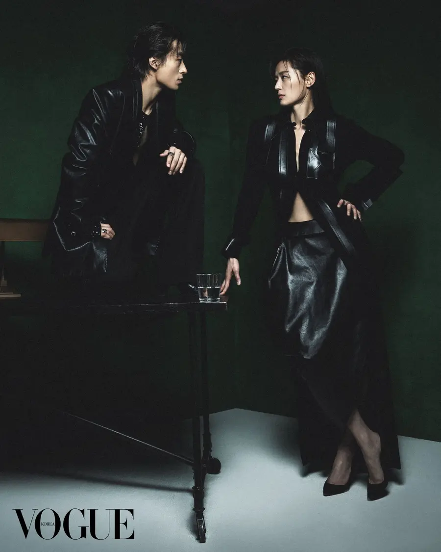 ［出典：VOGUE KOREA（Vogue Korea）］