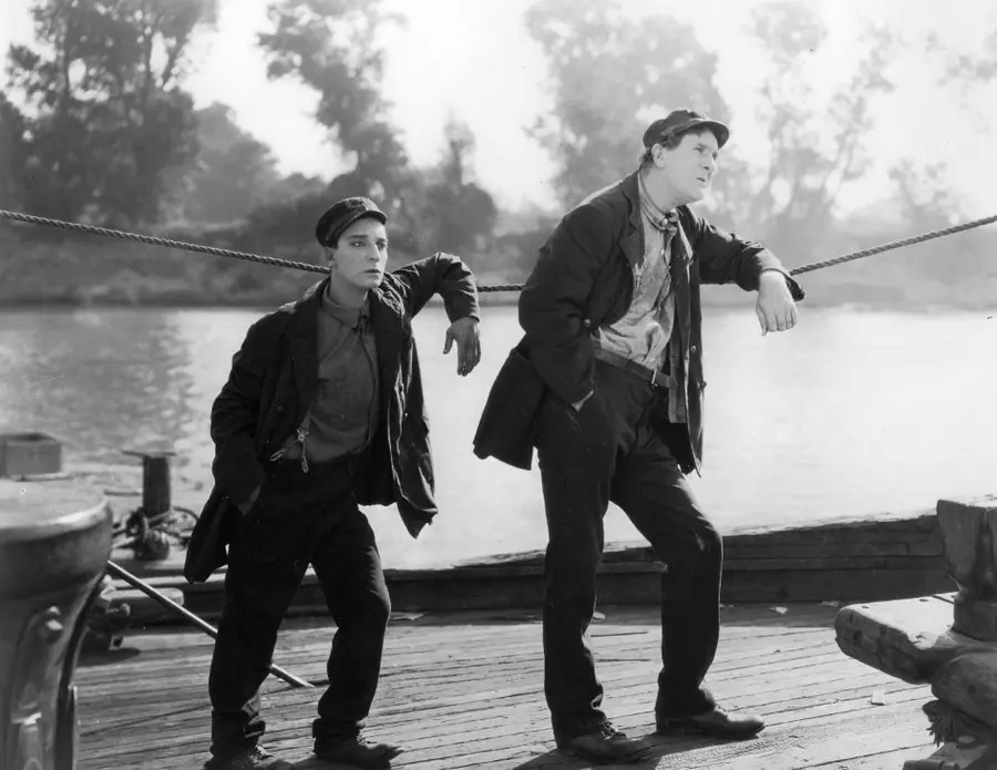 〈Steamboat Bill Jr.〉