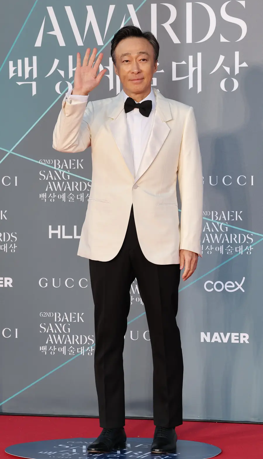 Actor Lee Sun-min / Poses at the 62nd Baeksang Arts Awards Red Carpet event