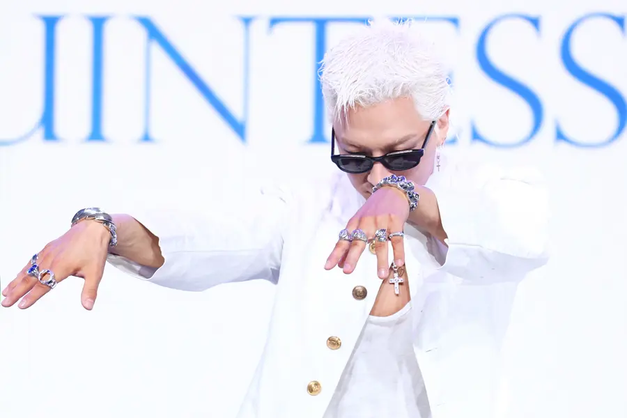 (Yonhap News) Jin Yeonsu, reporter = Singer Taeyang is posing at a listening event commemorating the release of his 4th solo studio album 'Quintessence' (QUINTESSENCE) at the Cube Convention Center in Mapo-gu, Seoul, on the afternoon of the 18th. 2026.5.18