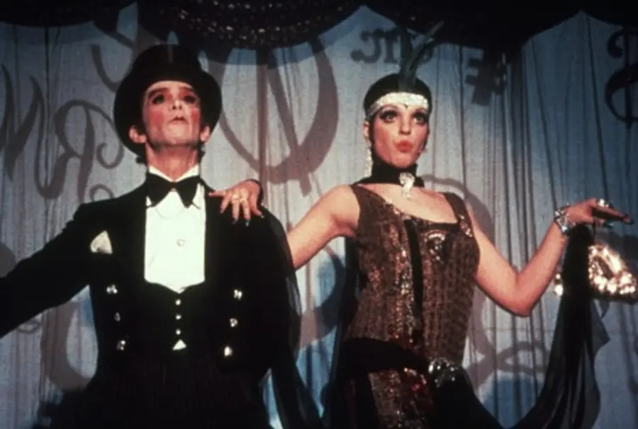 〈Cabaret〉