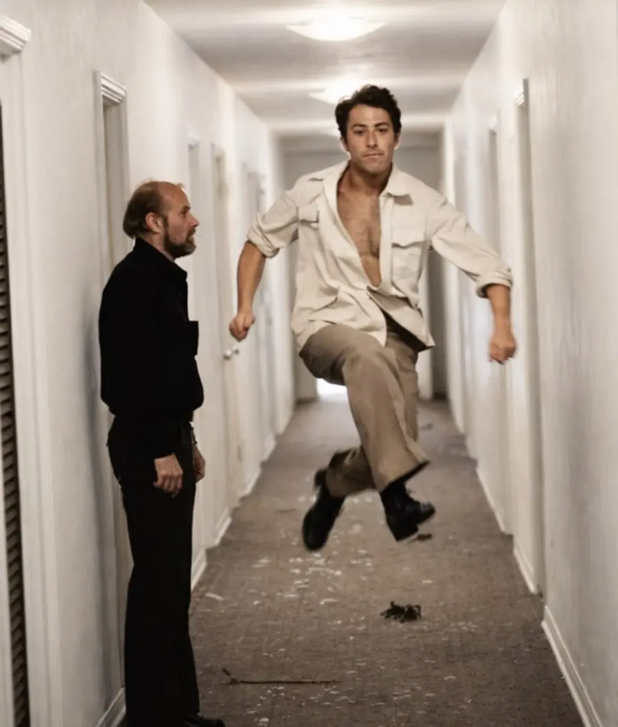〈/LANGLE_BRACKET/〉Lenny〈/RANGLE_BRACKET/〉 : Bob Fosse sur le plateau (à gauche) et Dustin Hoffman