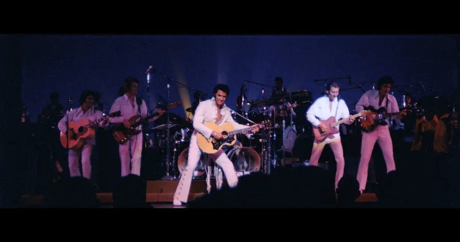 〈Epic: Elvis Presley Concert〉