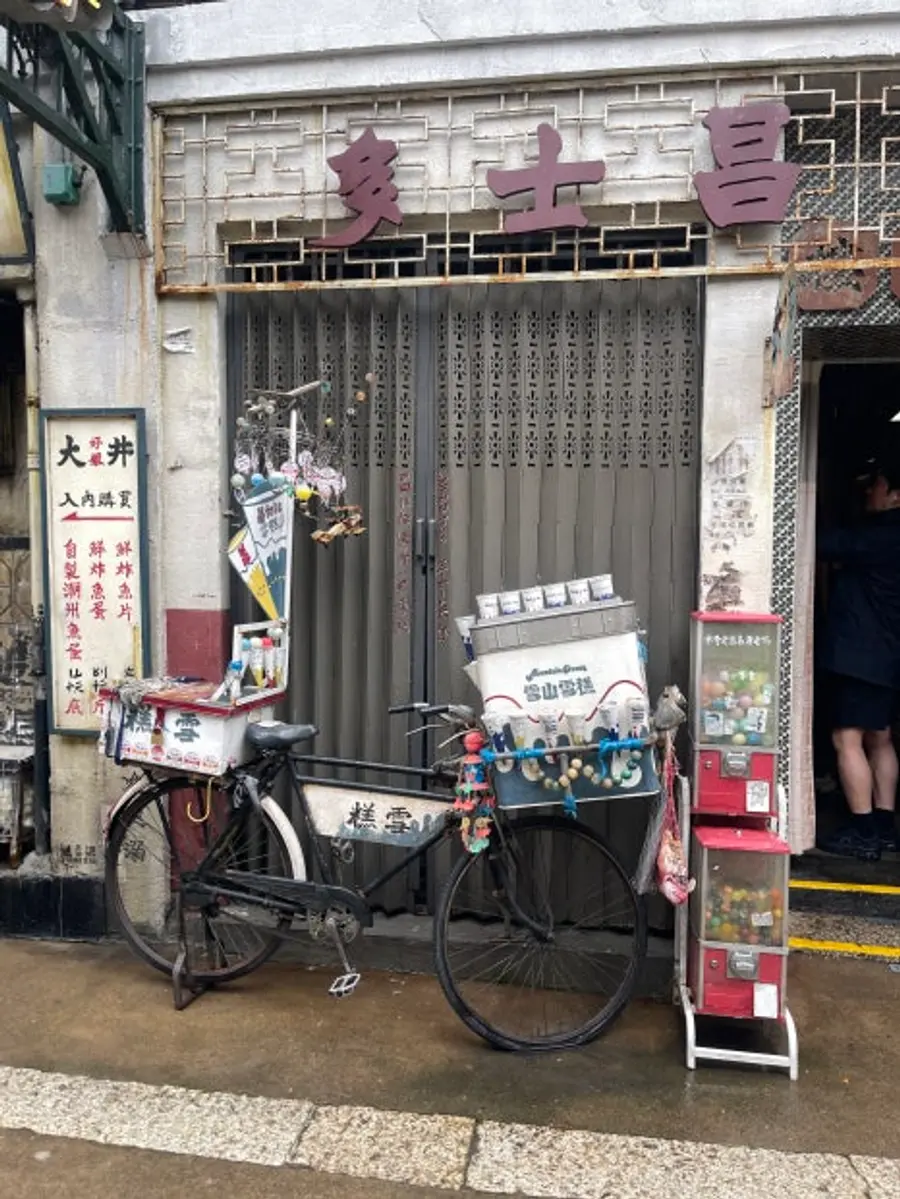 〈九龍城砦(無法地帯)〉 セット内部(写真=周成哲)