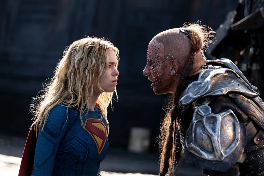 〈Supergirl〉