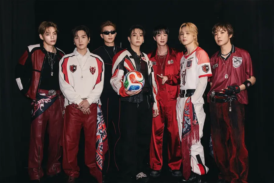 世界盃半場秀演出的團體防彈少年團（BTS）[BigHit Music 提供。禁止再販售及資料庫（DB）使用]