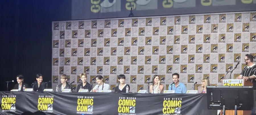Miembros de ENHYPEN que participaron en el diálogo del panel en el San Diego Comic-Con [Yonhap News. Prohibida su reventa y la redistribución de datos]
