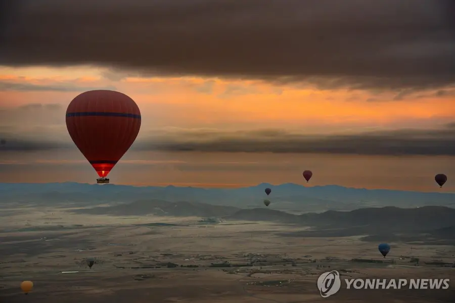 Hot-air balloon near Marrakech [Yonhap News]