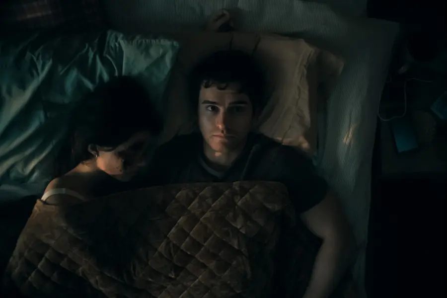 〈Obsession〉 - Nikki (Indie Neveretti), Bear (Michael Johnston)
