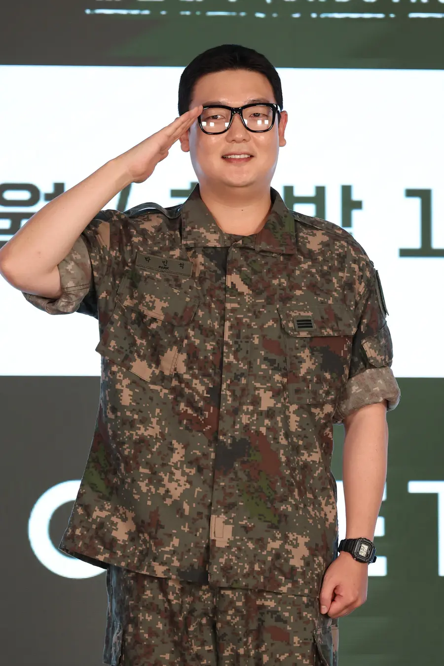 El actor Kim Min-ho, en la presentación de la nueva serie de los lunes y martes de ENA «Recluta 4: Sabotaje», celebrada el día 24 en The Saint, en el distrito de Guro, Seúl