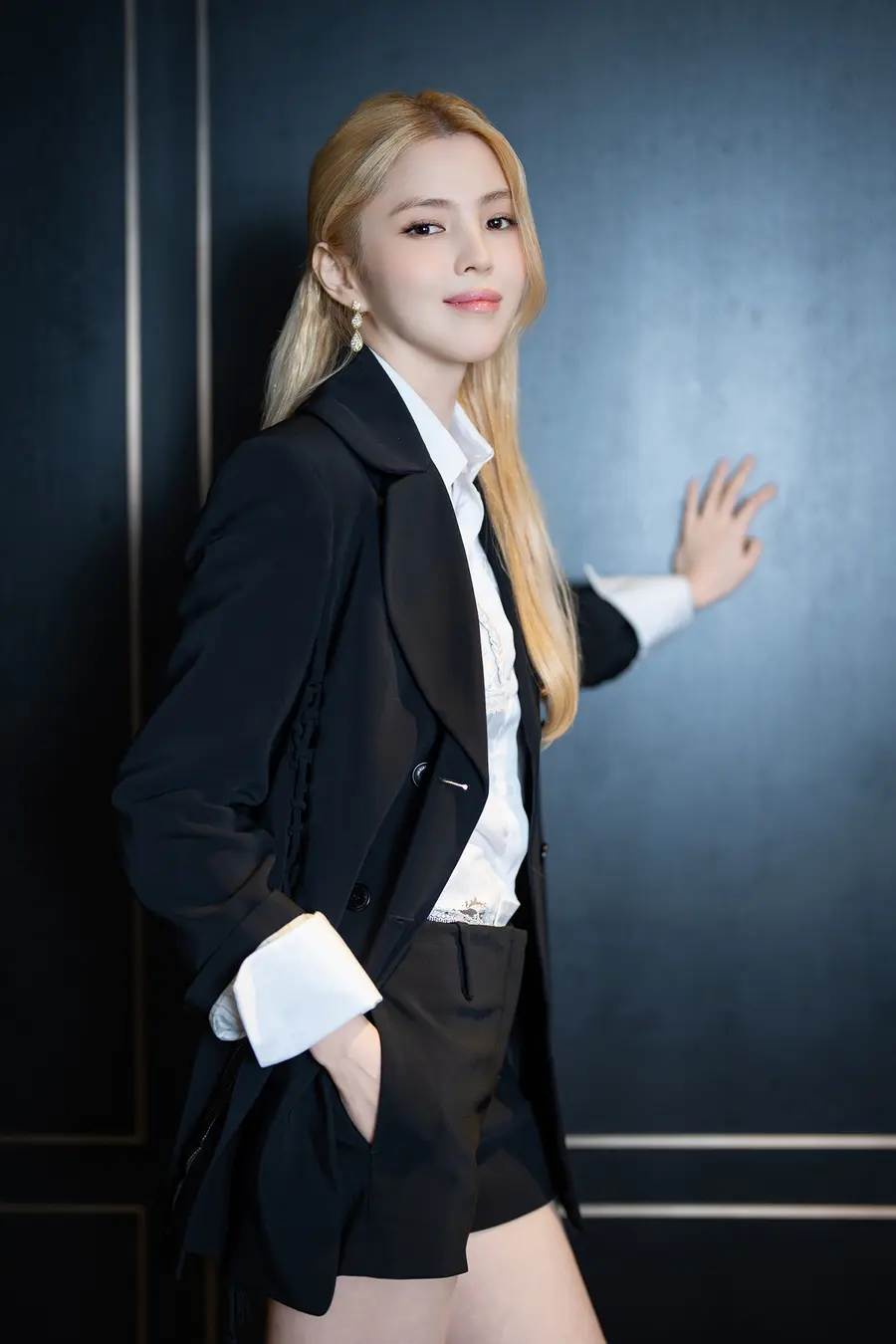 Actor Han So-hee (photo courtesy of Warner Bros. Korea Co., Ltd.)