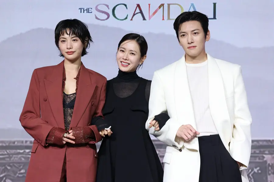 「スキャンダル」出演者の制作発表会、ナナ、ソン・イェジン、チ・チャンウク